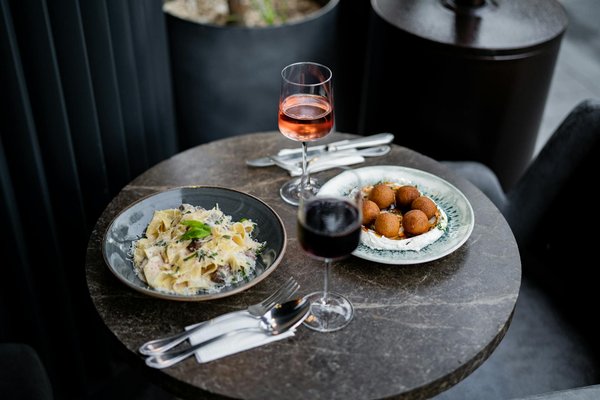 Voyage sensoriel à travers les spécialités culinaires du monde